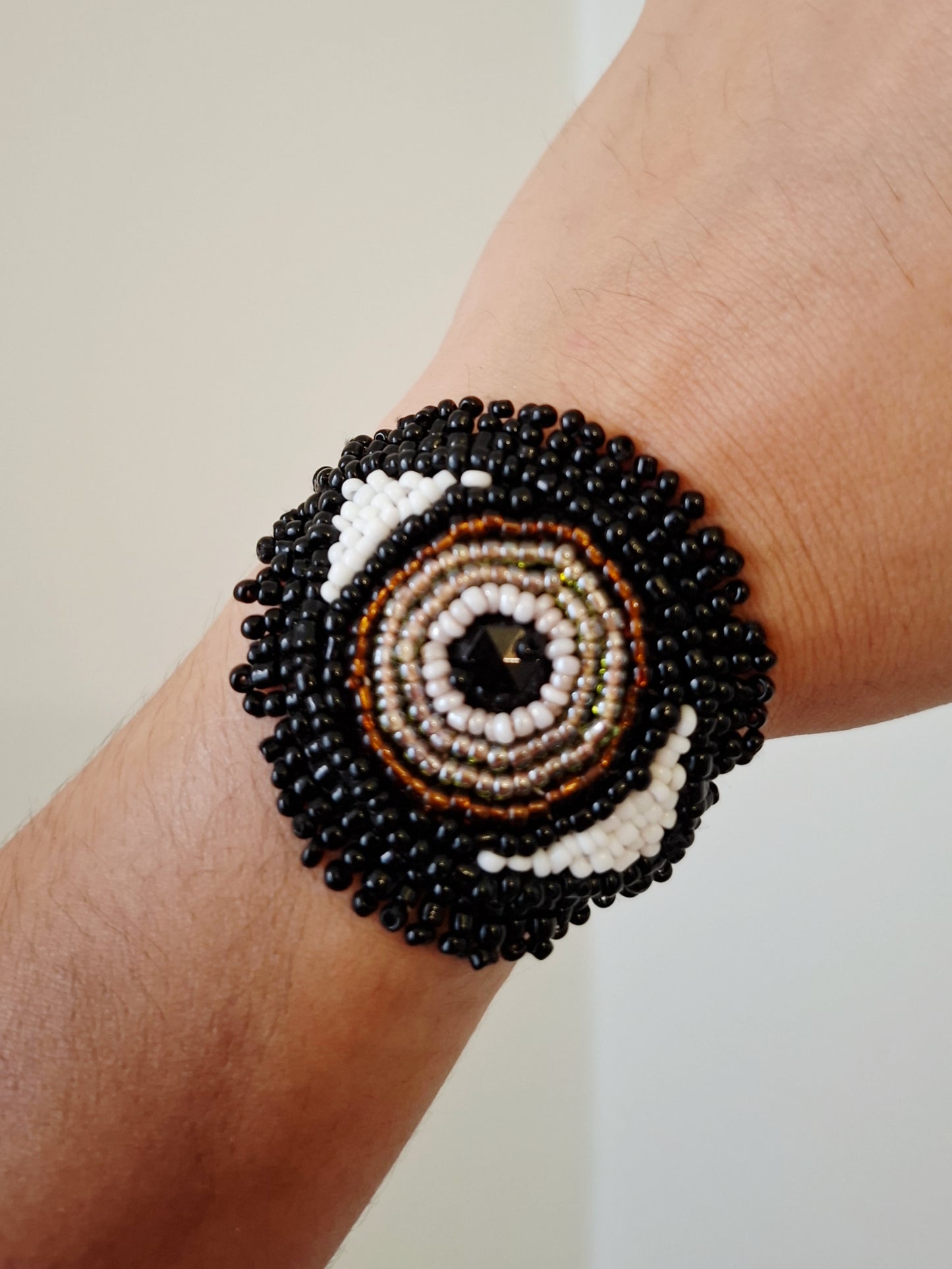 Pulsera de ojos