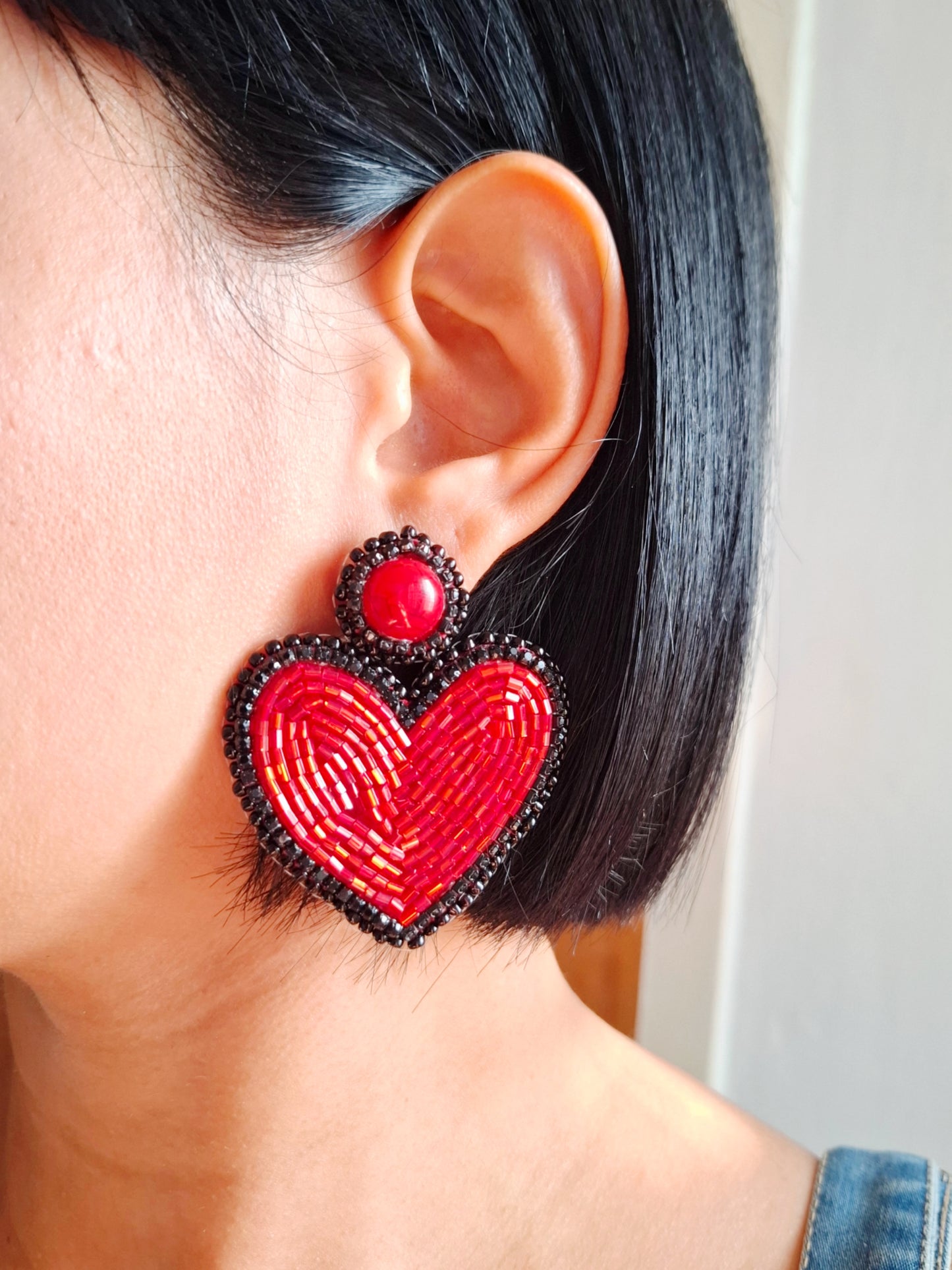 Pendientes de corazones de amor infinito