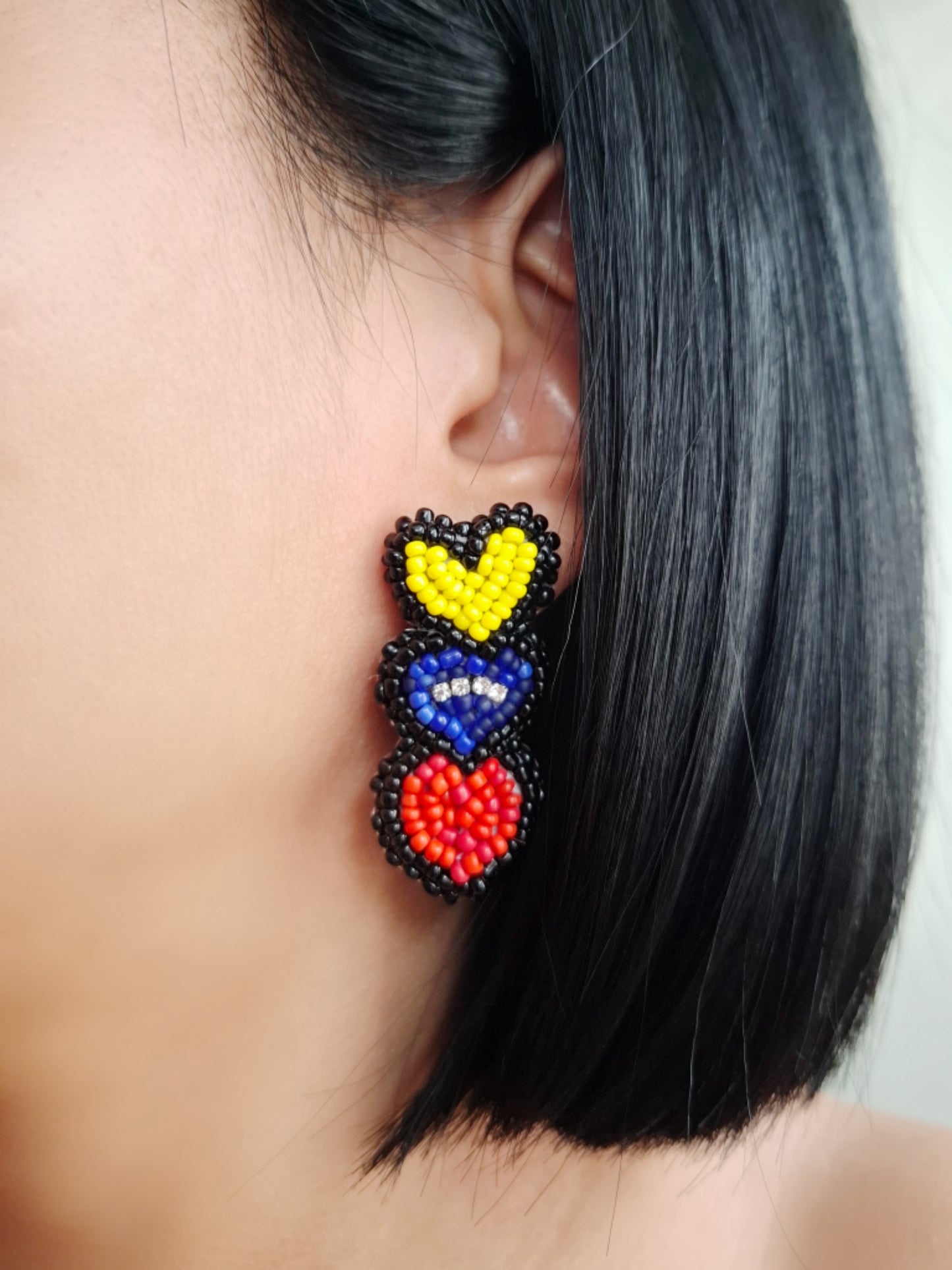 Mini Hearts Venezuela Earrings