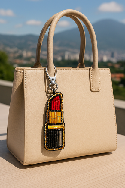 Charm para bolso con forma de lápiz labial