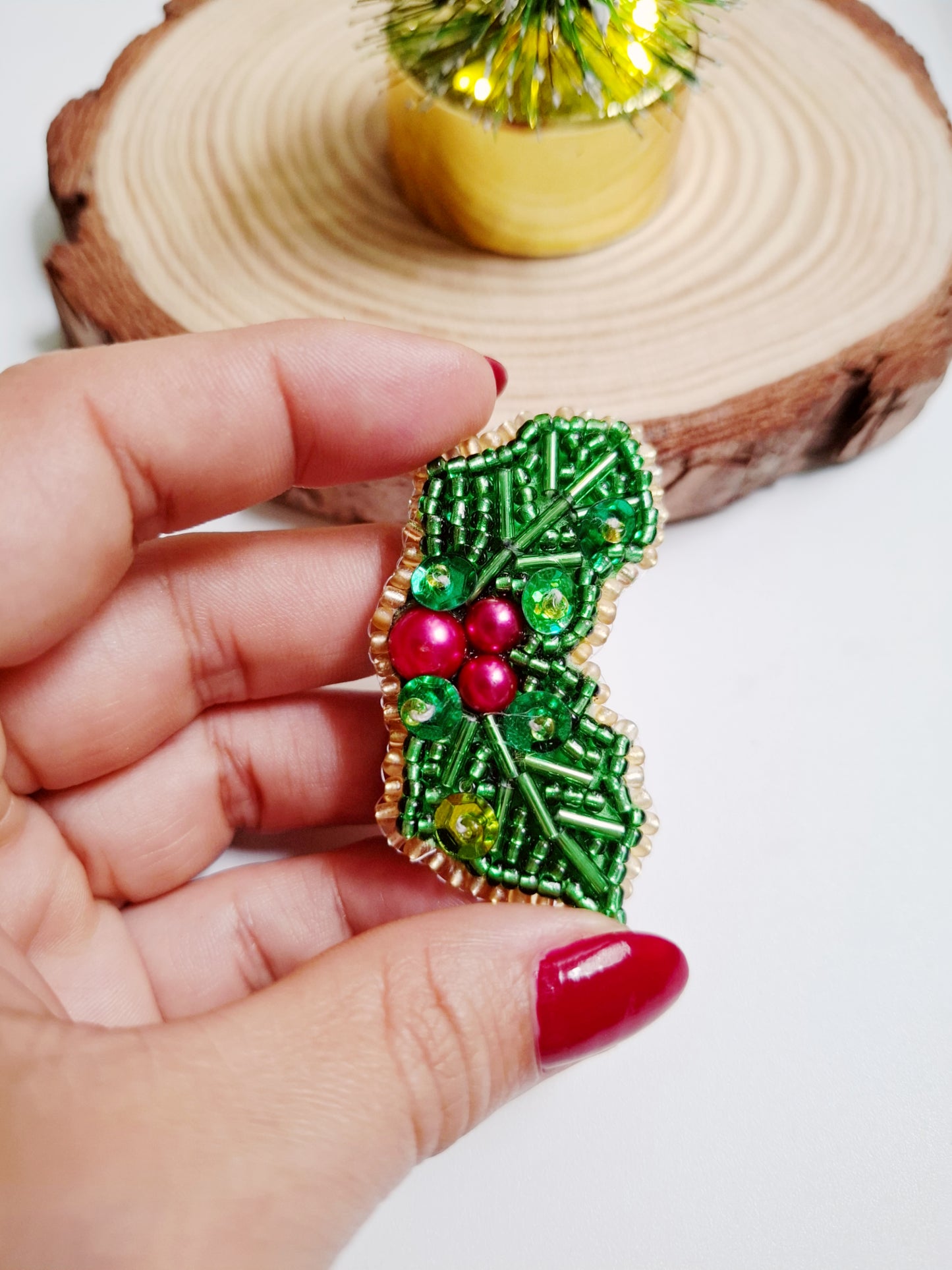 Christmas Garland Brooche