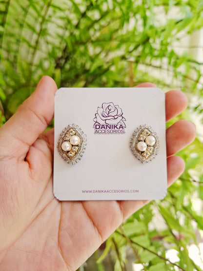 Pendientes de Isis